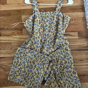 Jumpsuit- crop pant